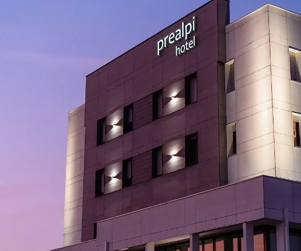 ホテル Prealpi 3*